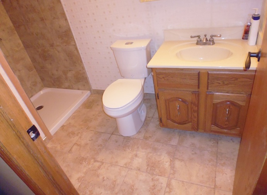 bathroom after renovation photo 1
