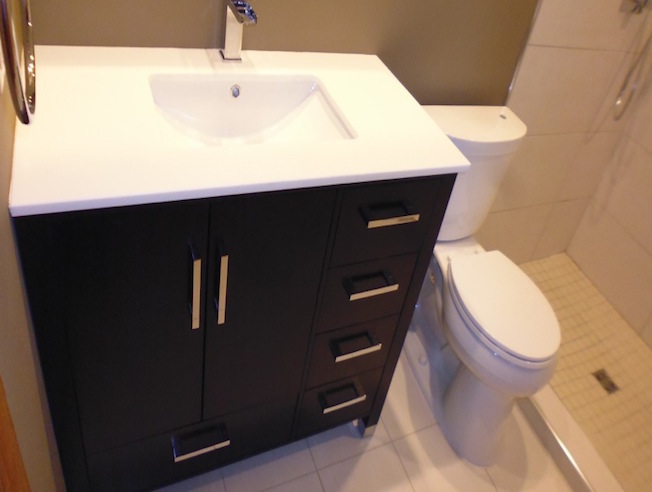 bathroom after renovation photo 3