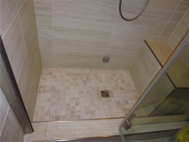 bathroom after renovation photo 3