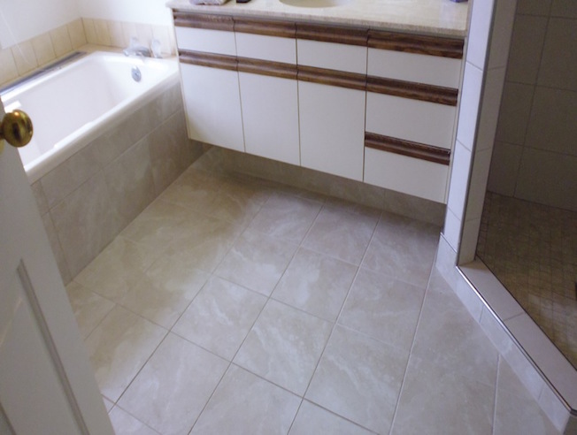 bathroom after renovation photo 1